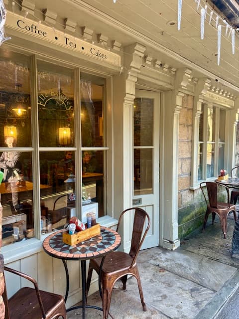 Elle Estelles Robin Hood's Bay