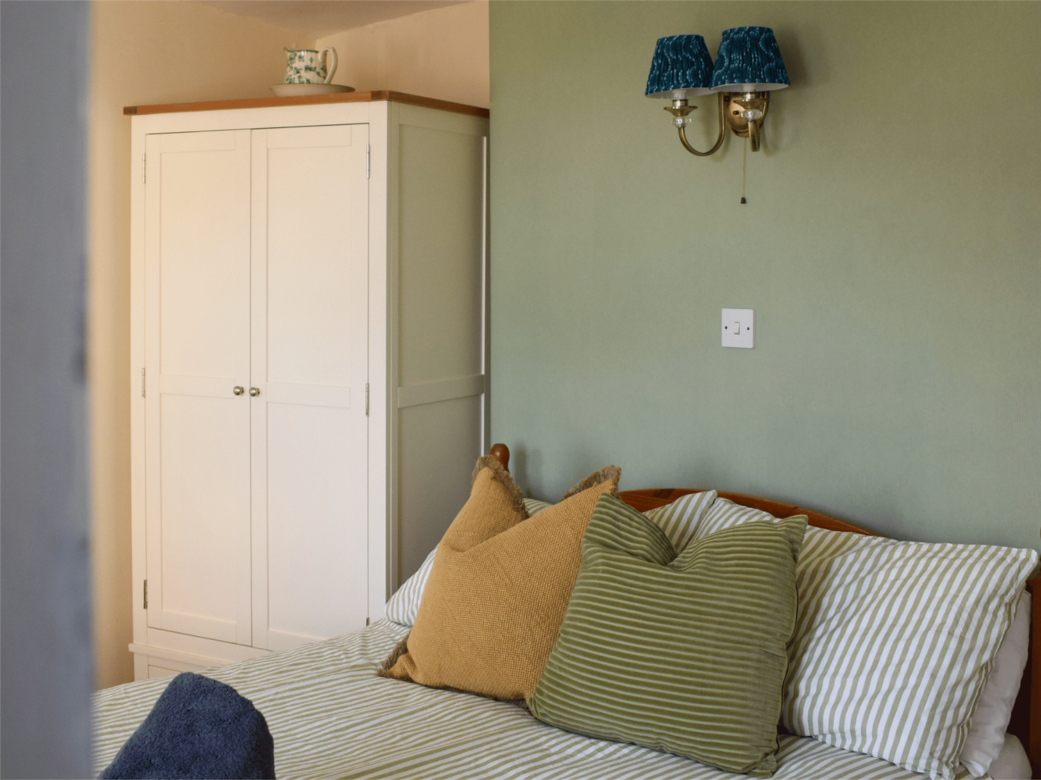 Double Bedroom in Dock Cottage Robin Hood's Bay